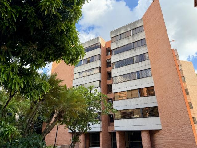 Apartamento en venta en Sector El Rosario, Caracas