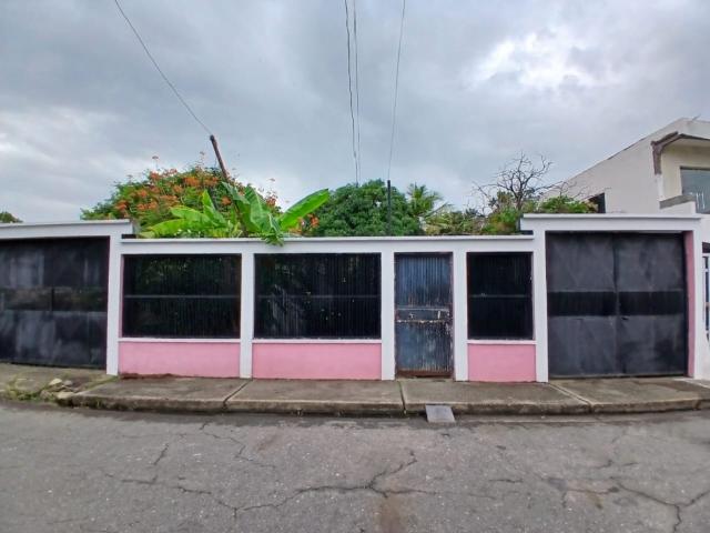 Casa en venta en Gua, Portuguesa