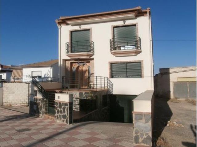 Casa en venta en Alcaudete, Andalucía
