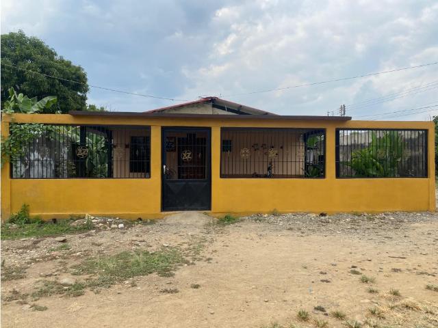 Casa en venta en Gua, Portuguesa