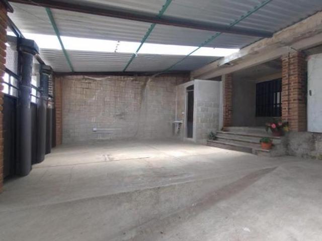 SE VENDE CASA CERCA DEL TECNOLÓGICO Y ARCO SUR, IDEAL PARA INVERSIONISTAS