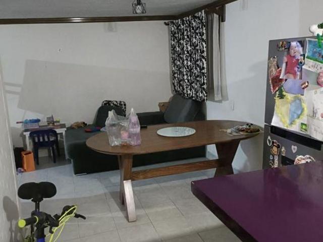 Se vende Casa con dos departamentos construidos en los reyes iztacala 4 rec 2 baños, patio, excele