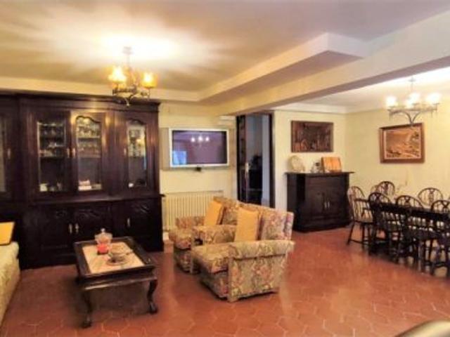 Casa en venta en Amoeiro, Ourense