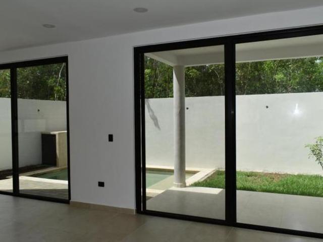 Se vende casa de 3 recamaras en residencial Vía Cumbres Cancun