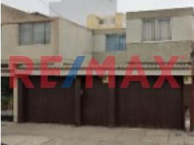 Casa venta en Los Cipreses, Lima