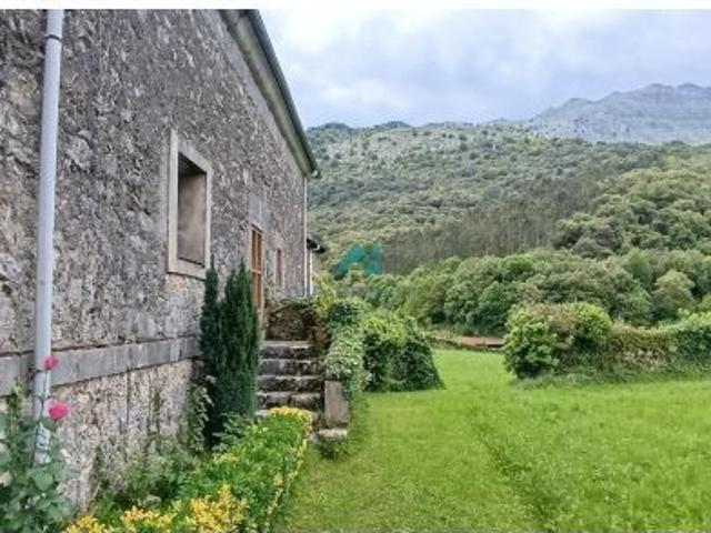 Casa en venta en Riva, Ruesga