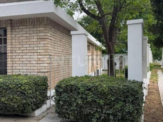 SE VENDE CASA DE UN PISO ENFRACCIONAMIENTO NOGALAR DEL CAMPESTRE