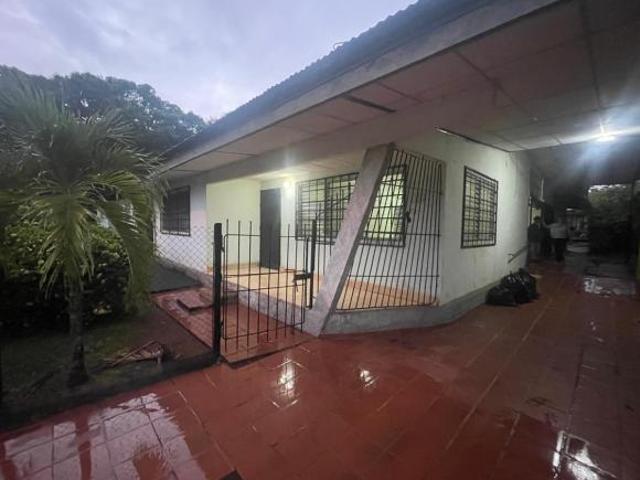 Se vende casa en Aguadulce
