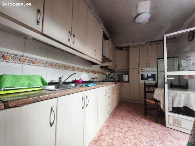 Casa en venta en el Vinalopó Mitjà / El Vinalopó Medio, Valencia