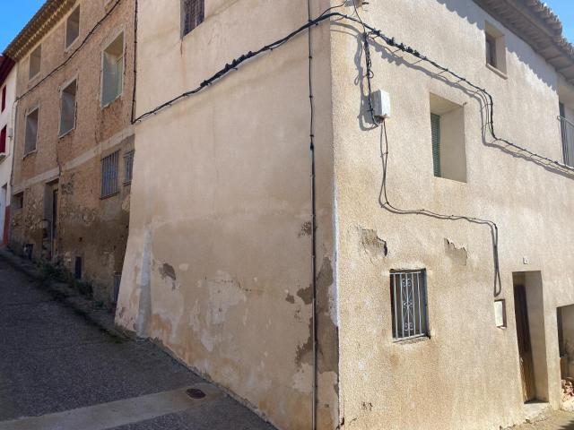 Casa en venta en Allueva, Aragón