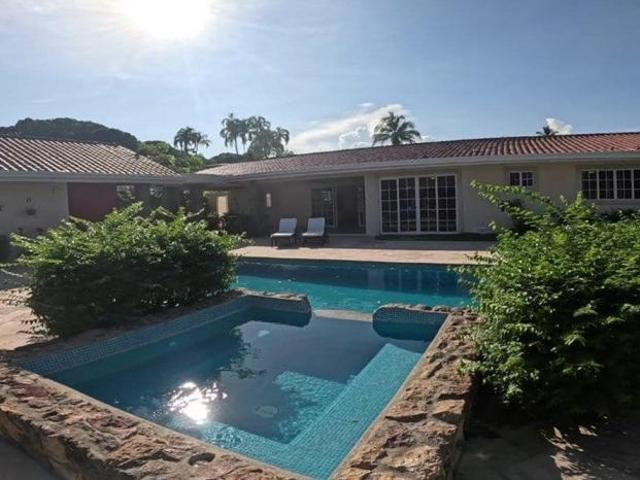 Se vende casa en costa esmeralda, panamá oeste
