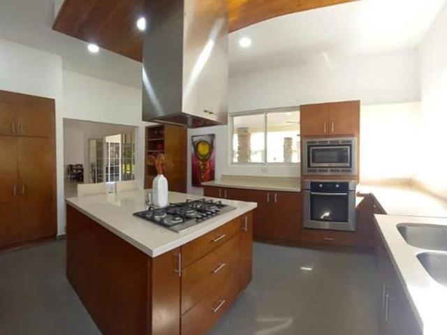 Se vende casa en costa esmeralda, panamá oeste