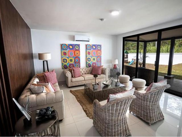 Se vende casa en costa verde, la chorrera