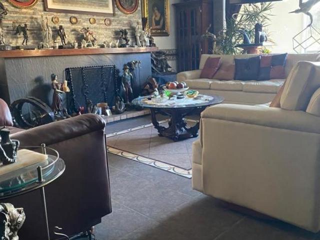 Se vende casa en desierto de los leones