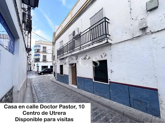 Casa en venta en Utrera, Andalucía