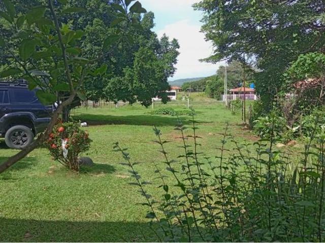 Se vende casa en el espino, la pintada