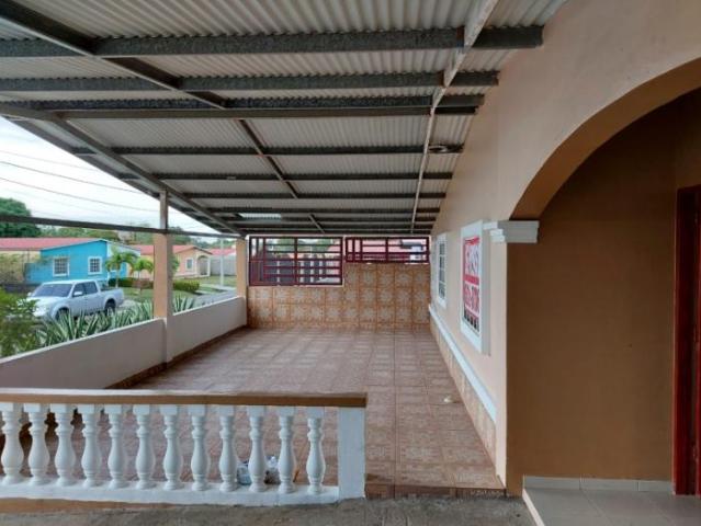 Se vende casa en el mirador de antón, coclé