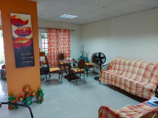 Se vende casa en el mirador de antón, coclé