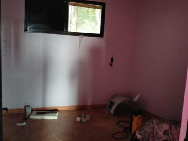 SE VENDE CASA EN LA COLONIA LAREDO A UNA CUADRA DE LA AVENIDA DOCTORES POZA RICA, VER