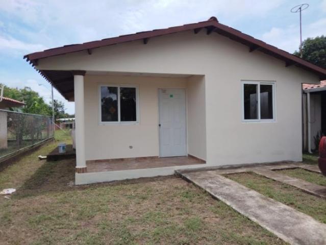 Se vende casa en las tablas