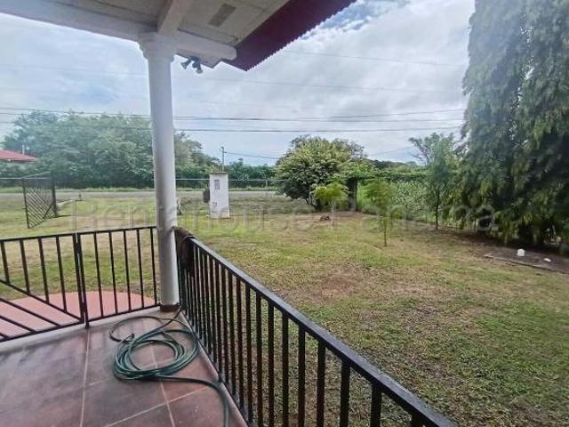 Se vende casa en las tablas NMR