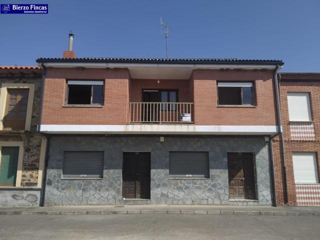 Casa en venta en Villamontán De La Valduerna, Castilla y León