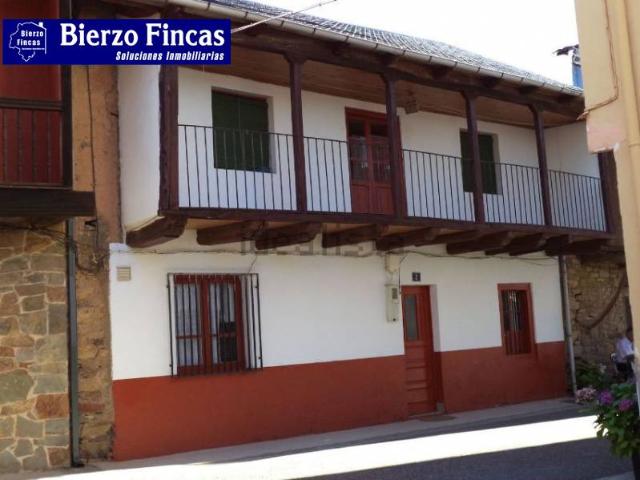 Casa en venta en Bembibre