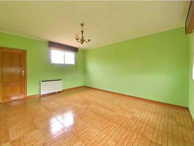 Casa en venta en Covelas, A Limia