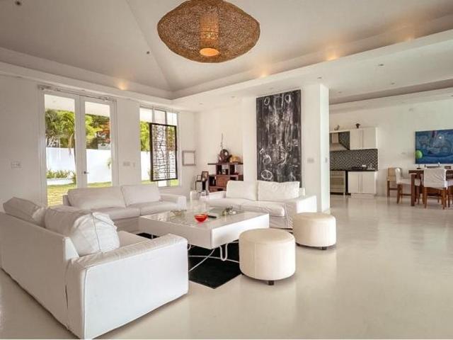 Se vende casa en ph el cortijo, costa esmeralda