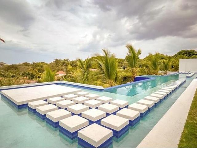 Se vende casa en ph el cortijo, costa esmeralda