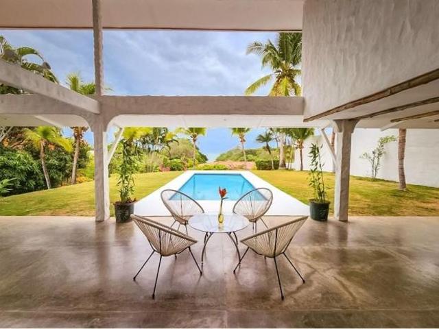 Se vende casa en ph el cortijo, costa esmeralda, san carlos