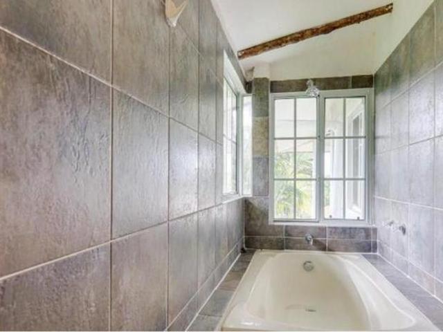 Se vende casa en ph el cortijo, costa esmeralda, san carlos