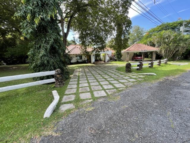 Se vende casa en Punta Barco Resort, San Carlos