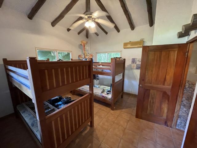 Se vende casa en Punta Barco Resort, San Carlos