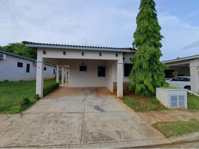 Se vende casa en residencial summer hills, puerto caimito, la chorrera