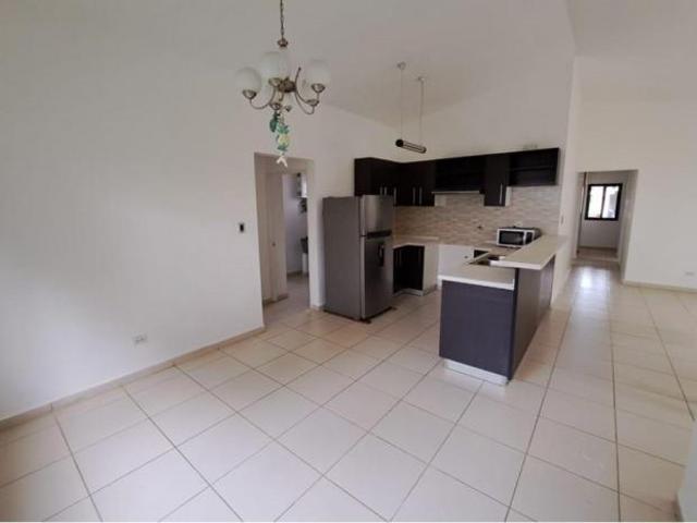 Se vende casa en residencial summer hills, puerto caimito, la chorrera