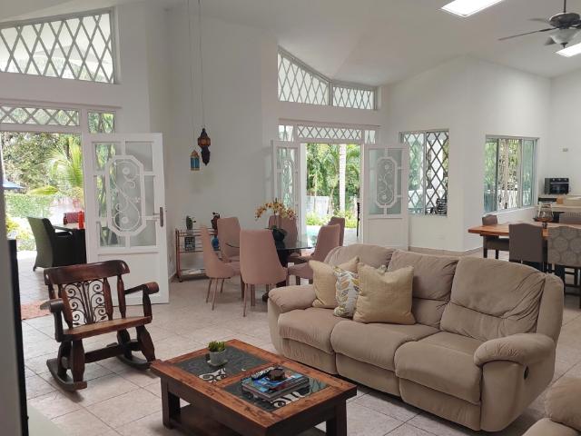 Se vende casa en Rio Mar, San Carlos