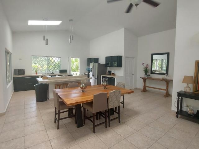 Se vende casa en Rio Mar, San Carlos