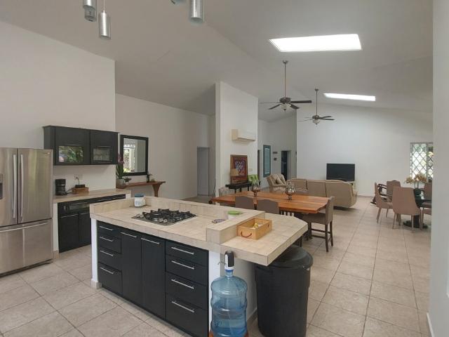 Se vende casa en Rio Mar, San Carlos