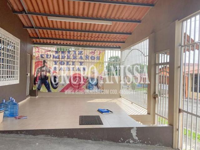 Se vende casa en san antonio camino real