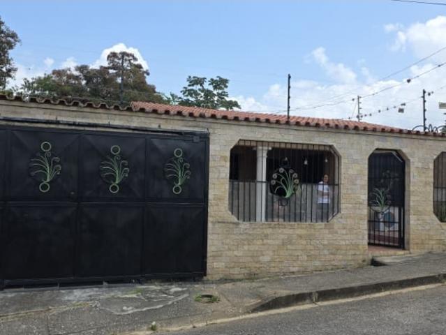 Casa en venta en Rafael Rangel, Trujillo