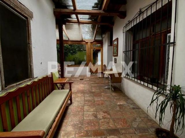 Se vende Casa estilo colonial en el centro de la ciudad