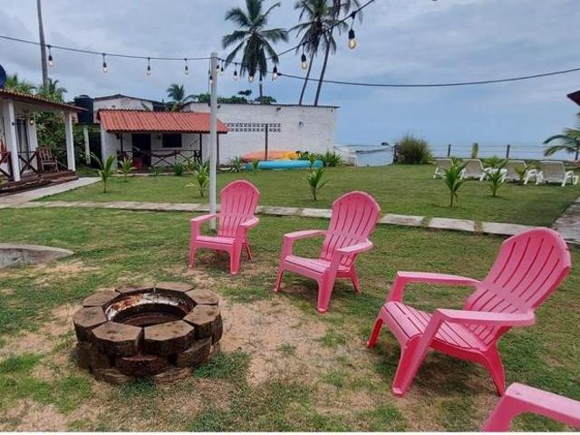 Se vende casa frente al mar en viento frío, colón