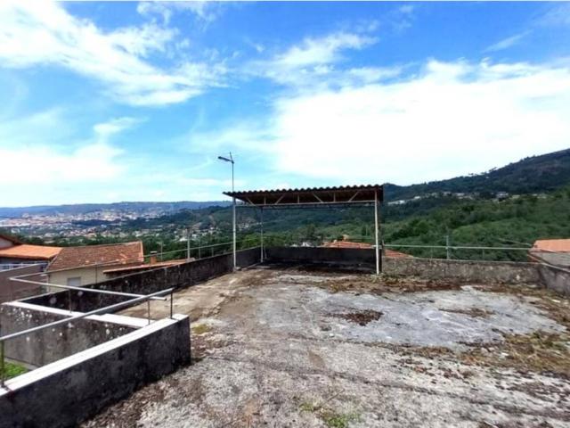 Casa en venta en Ourense, Galicia