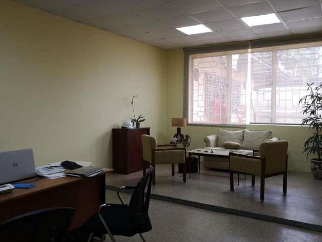 Se vende casa para uso comercial bethania camino real