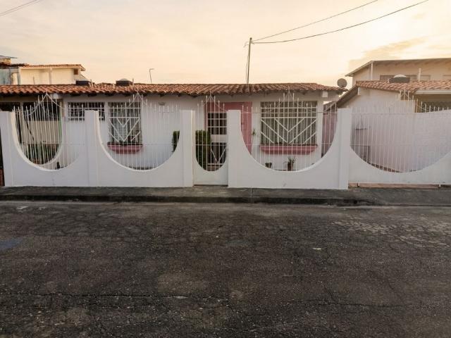 Casa en venta en Gua, Portuguesa