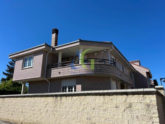 Casa en venta en Villarrodrigo de las Regueras, Villaquilambre