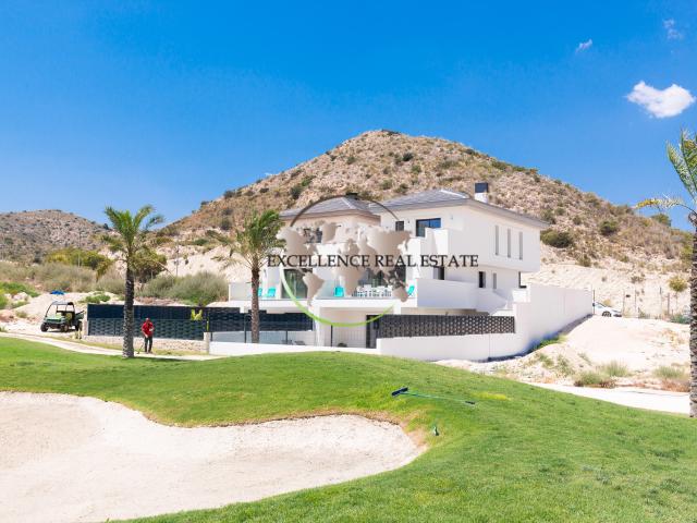 Chalet en venta en Mujeres Deportistas, el Vinalopó Mitjà / El Vinalopó Medio
