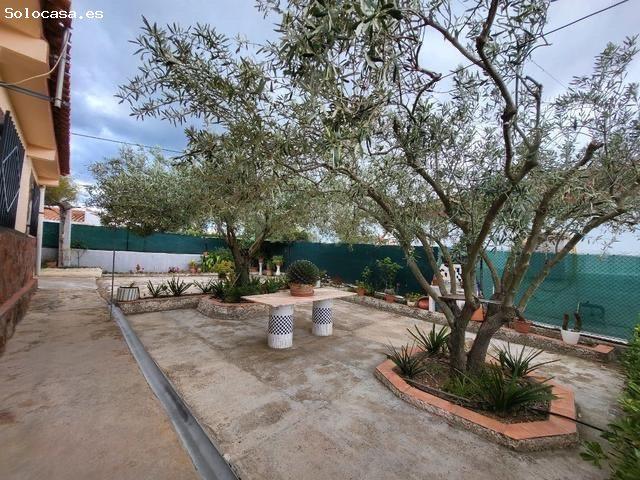 Casa en venta en La Hoya de Buñol, Valencia