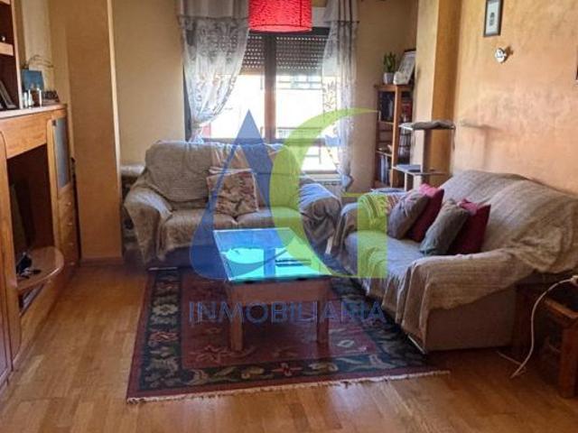 Dúplex en venta en Navatejera, Villaquilambre